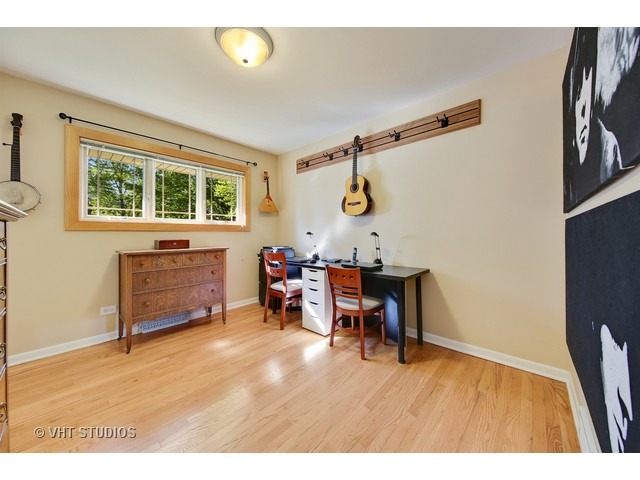 1716 Howard Ct, Wheaton, IL 60187 photo 11