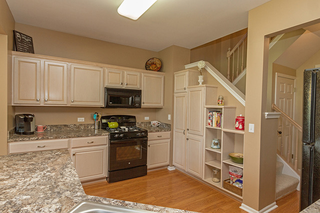 2474 Stonegate Rd, Algonquin, IL 60102 photo 8