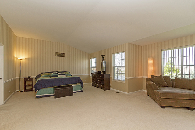 2474 Stonegate Rd, Algonquin, IL 60102 photo 17