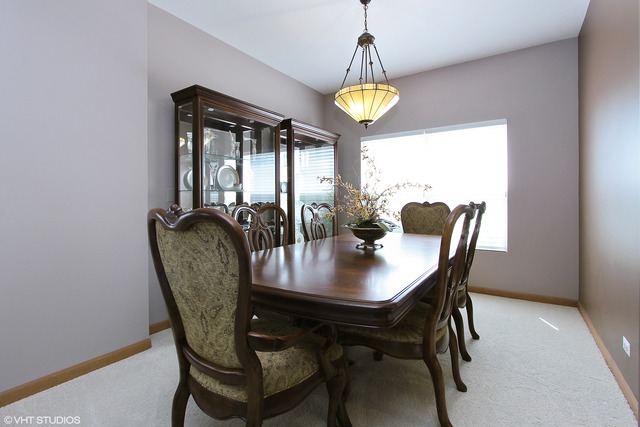 1927 Ridgemore Dr, Bartlett, IL 60103 photo 8
