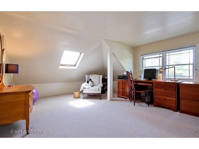 2204 Ewing Ave, Evanston, IL 60201 photo 7
