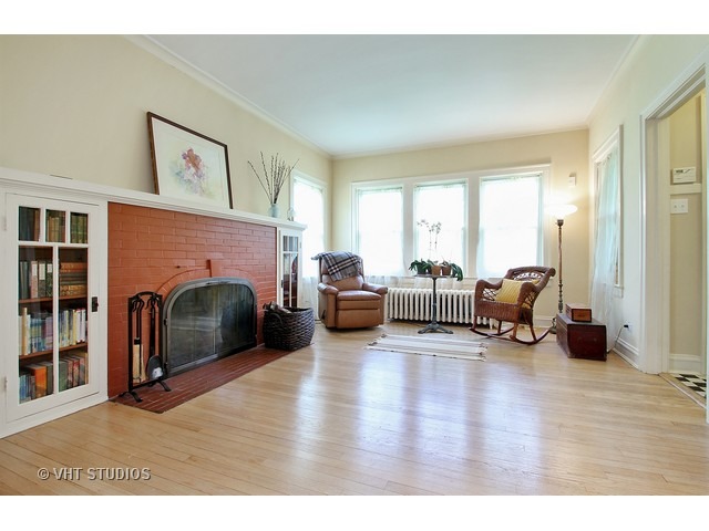 2204 Ewing Ave, Evanston, IL 60201 photo 2