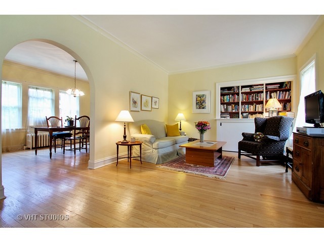 2204 Ewing Ave, Evanston, IL 60201 photo 3