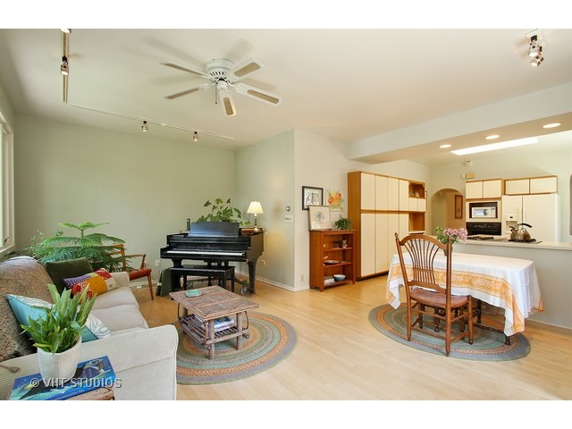 2204 Ewing Ave, Evanston, IL 60201 photo 6