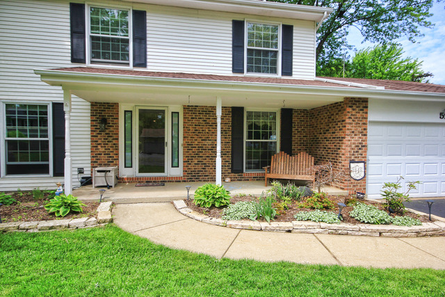 521 Skyline Dr, Algonquin, IL 60102 photo 2