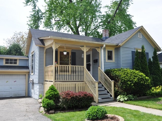 111 Harding St, Elgin, IL 60123 photo 1
