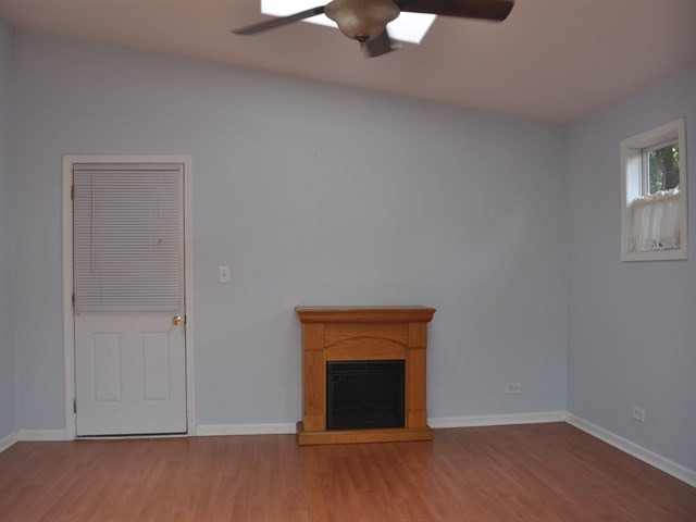 111 Harding St, Elgin, IL 60123 photo 10
