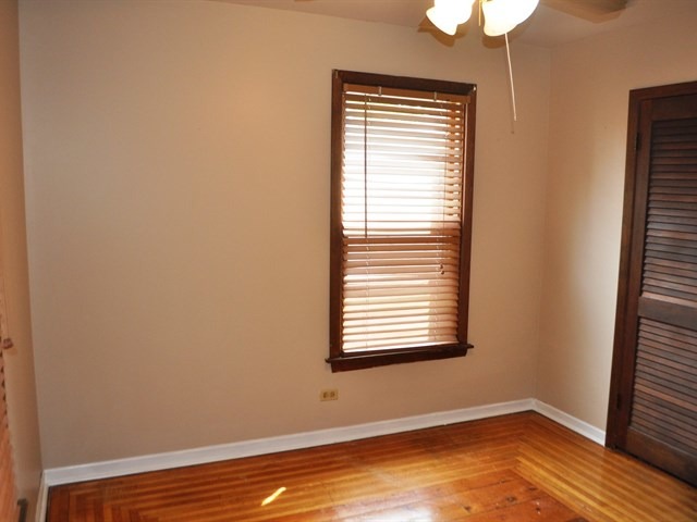 111 Harding St, Elgin, IL 60123 photo 12