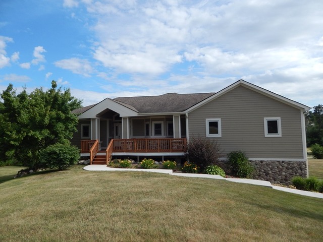 3911 Ridge Rd, Spring Grove, IL 60081 photo 2