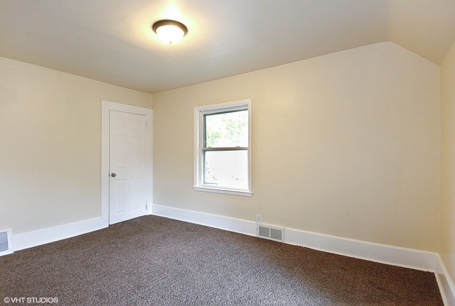 224 Perry St, Elgin, IL 60123 photo 6