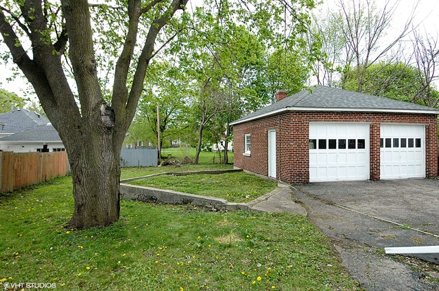 224 Perry St, Elgin, IL 60123 photo 10