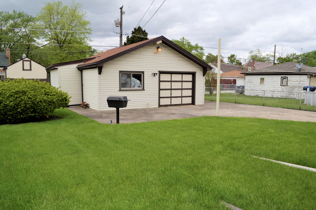 17622 Walter St, Lansing, IL 60438 photo 11
