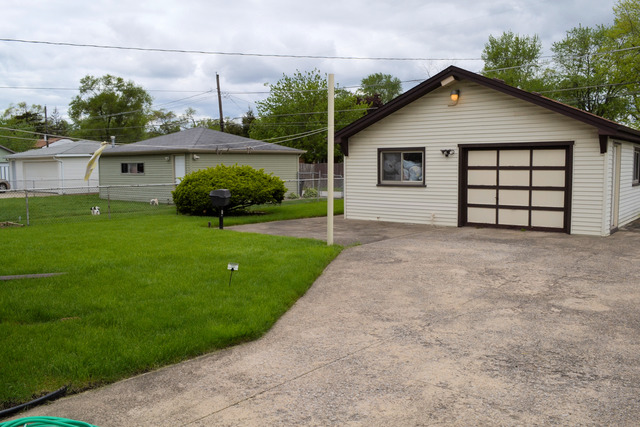 17622 Walter St, Lansing, IL 60438 photo 10
