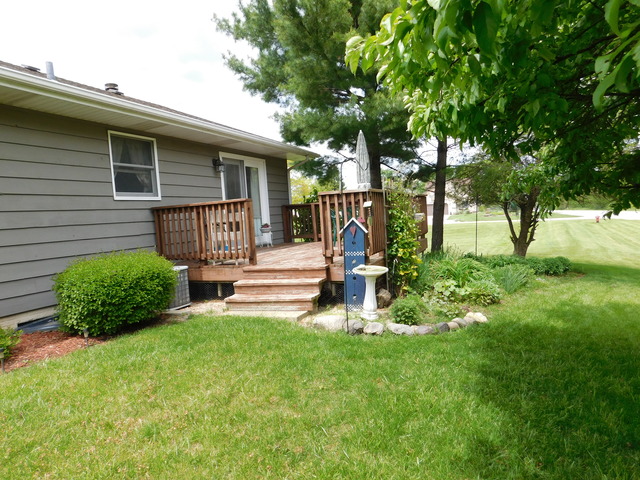 906 Edgelawn Dr, Plano, IL 60545 photo 21