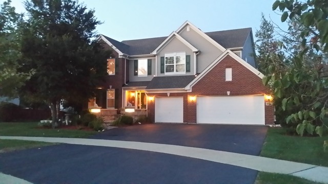 663 Versailles Dr, Bartlett, IL 60103 photo 1