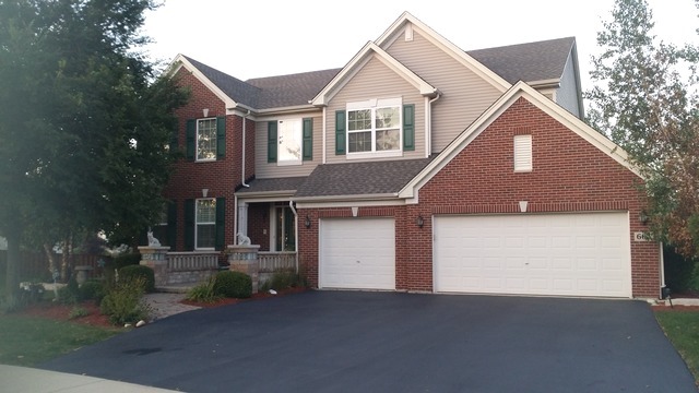 663 Versailles Dr, Bartlett, IL 60103 photo 2