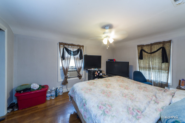9105 S Perry Ave, Chicago, IL 60620 photo 12