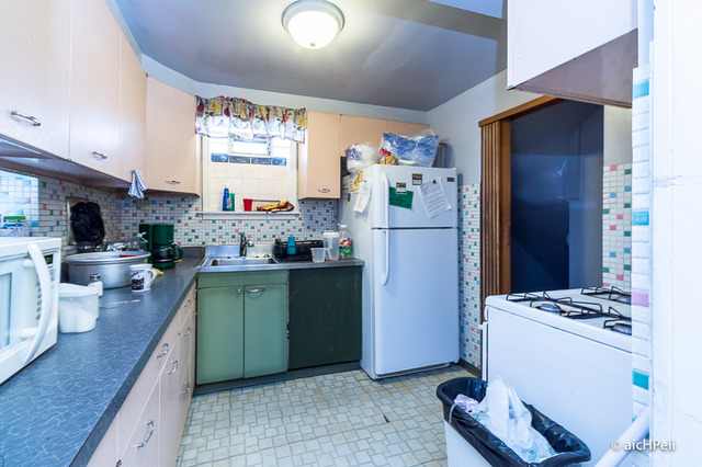 9105 S Perry Ave, Chicago, IL 60620 photo 5