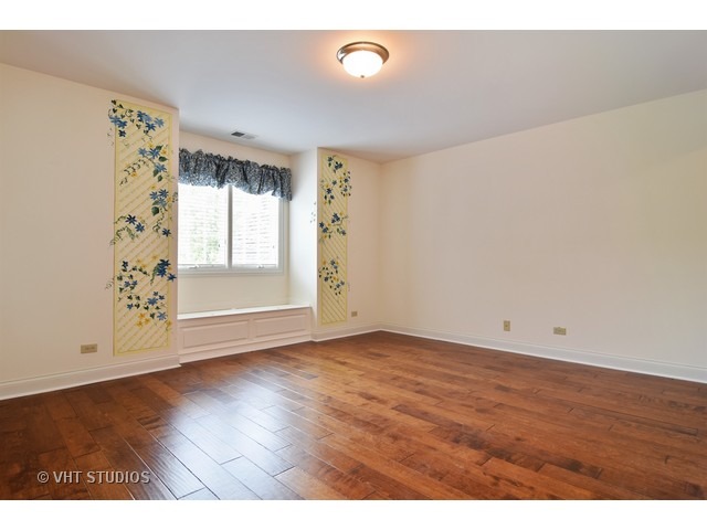 446 N Maple Ave, Elmhurst, IL 60126 photo 14