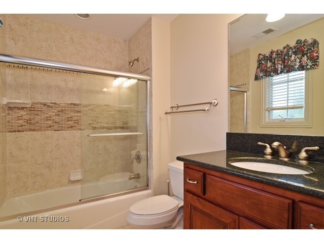 446 N Maple Ave, Elmhurst, IL 60126 photo 18