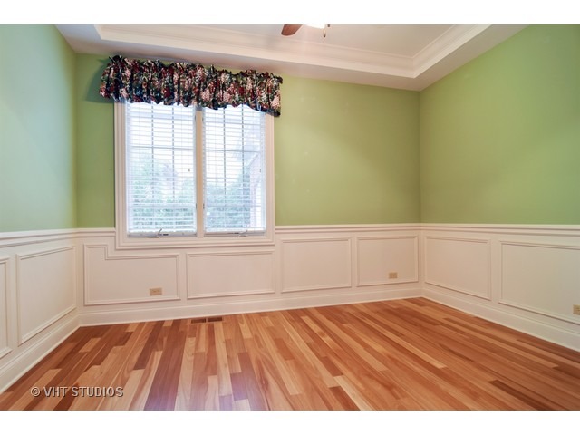 446 N Maple Ave, Elmhurst, IL 60126 photo 10