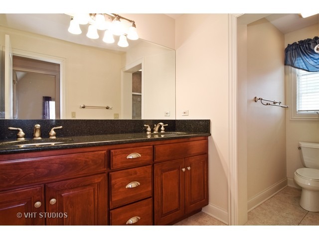 446 N Maple Ave, Elmhurst, IL 60126 photo 15