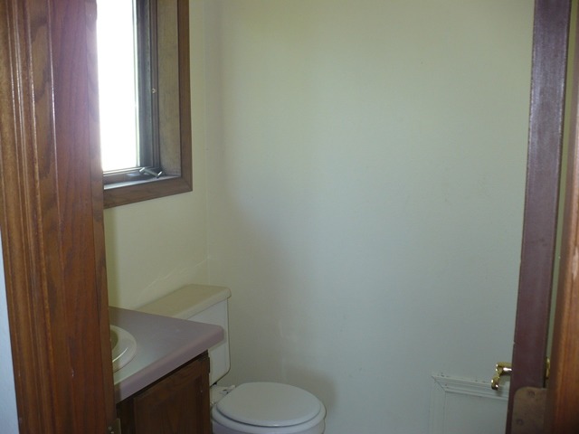 351 E Kirke Gate, Lee, IL 60530 photo 14