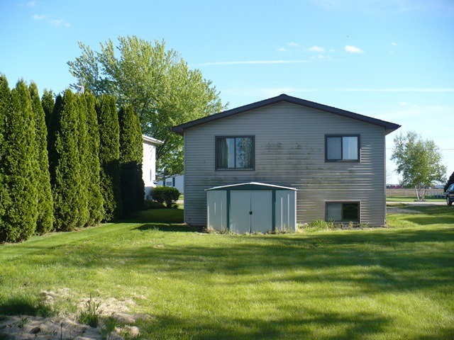 351 E Kirke Gate, Lee, IL 60530 photo 22