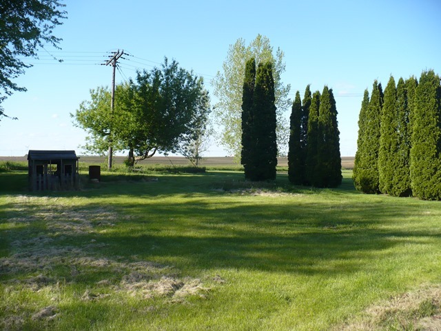 351 E Kirke Gate, Lee, IL 60530 photo 23