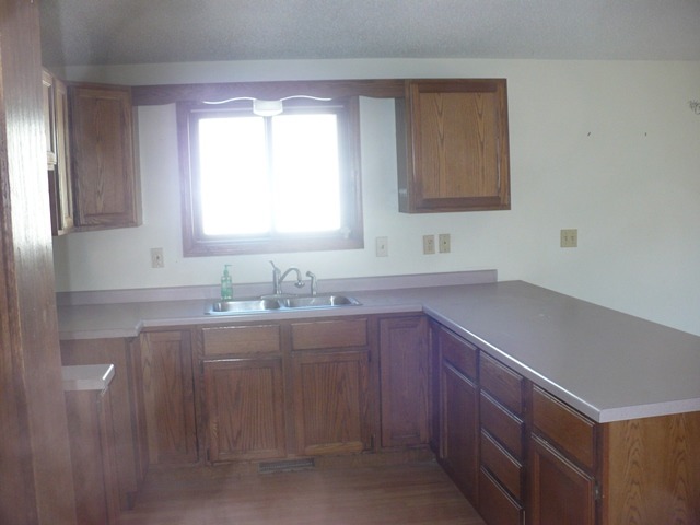 351 E Kirke Gate, Lee, IL 60530 photo 6