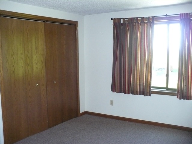 351 E Kirke Gate, Lee, IL 60530 photo 13