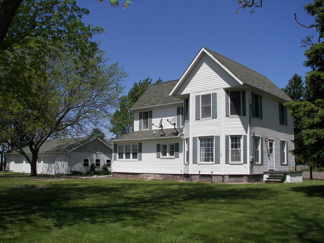 1631 E 29th Rd, Ransom, IL 60470 photo 1