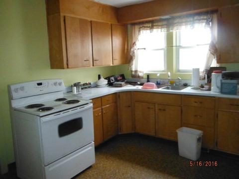 315 E 3rd St, Spring Valley, IL 61362 photo 4