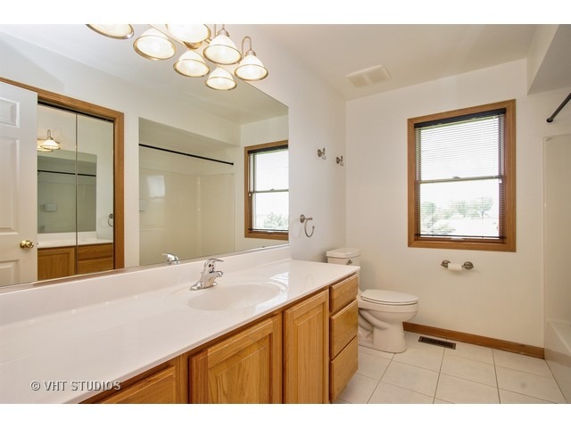 1340 Tunbridge Trl, Algonquin, IL 60102 photo 18