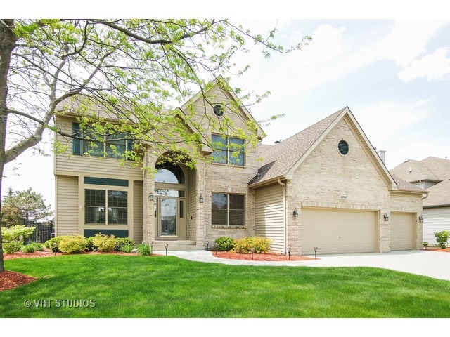 1340 Tunbridge Trl, Algonquin, IL 60102 photo 1