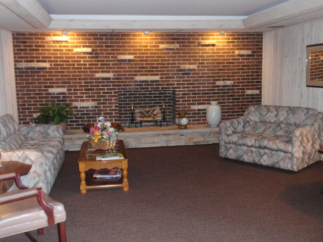 200 Deborah Ln #2-B, Wheeling, IL 60090 photo 3