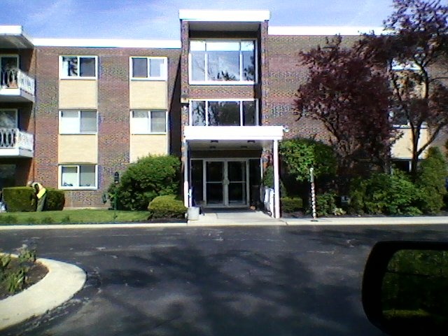 200 Deborah Ln #2-B, Wheeling, IL 60090 photo 1