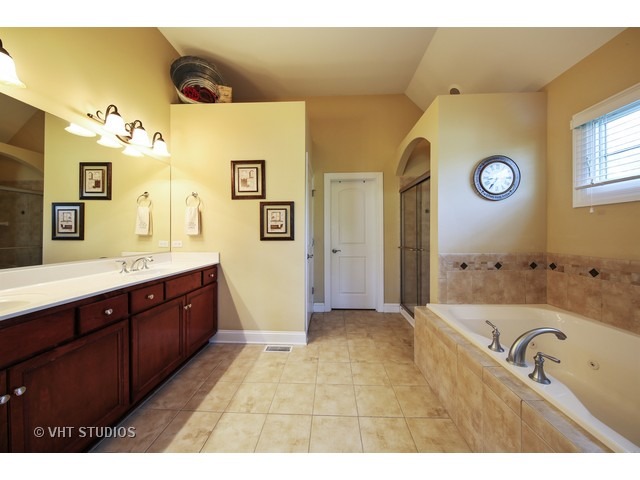12932 Northland Dr, Plainfield, IL 60585 photo 15