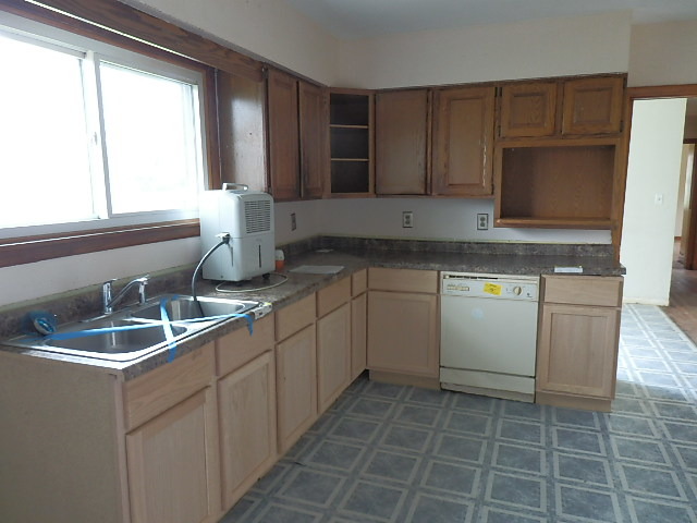210 E 2740s Rd, Kankakee, IL 60901 photo 8