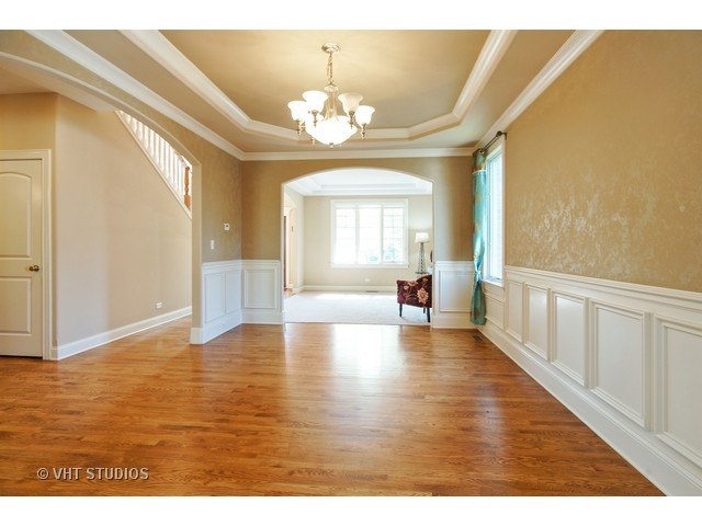 524 Spring St, Roselle, IL 60172 photo 6
