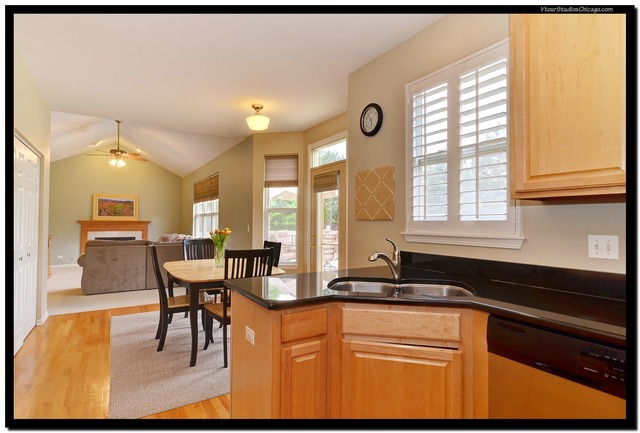 11715 S Derby Ln, Plainfield, IL 60585 photo 9