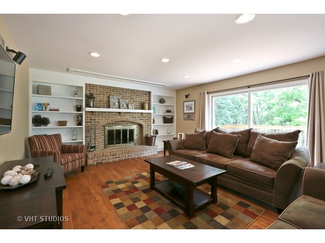 103 Danada Dr, Wheaton, IL 60189 photo 8