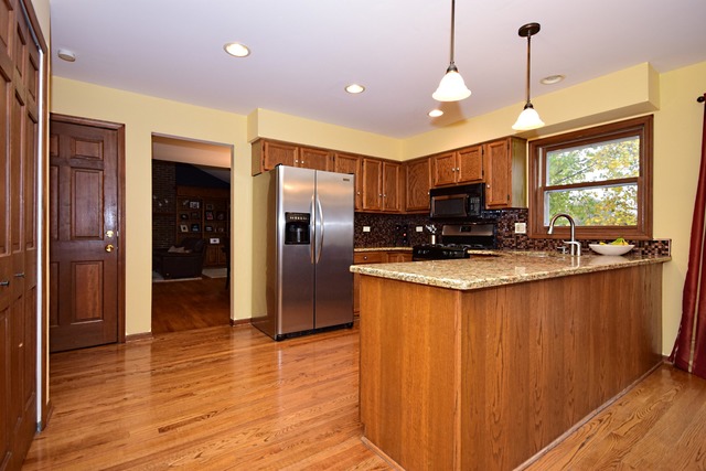 2736 Rolling Meadows Dr, Naperville, IL 60564 photo 7