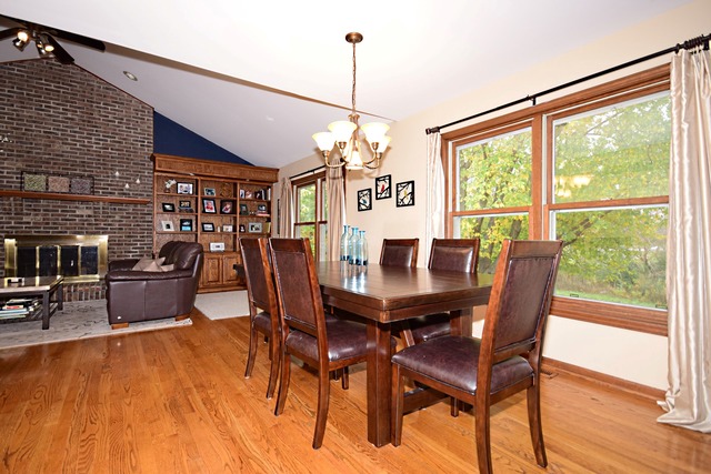 2736 Rolling Meadows Dr, Naperville, IL 60564 photo 5
