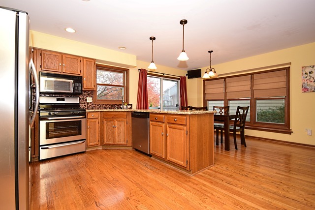 2736 Rolling Meadows Dr, Naperville, IL 60564 photo 6