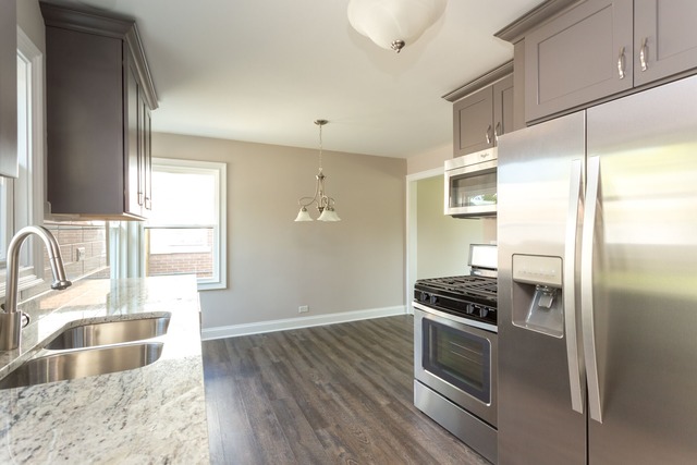 5824 Huron St, Berkeley, IL 60163 photo 8