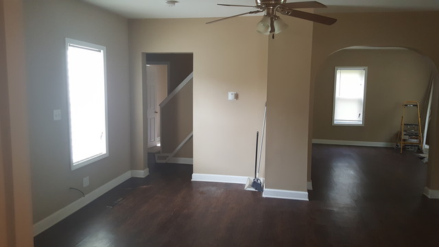 579 E Galena Blvd, Aurora, IL 60505 photo 2