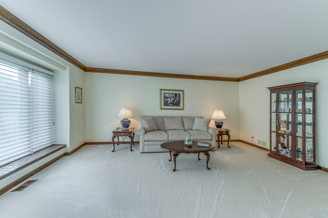 1406 E Gartner Rd, Naperville, IL 60540 photo 4