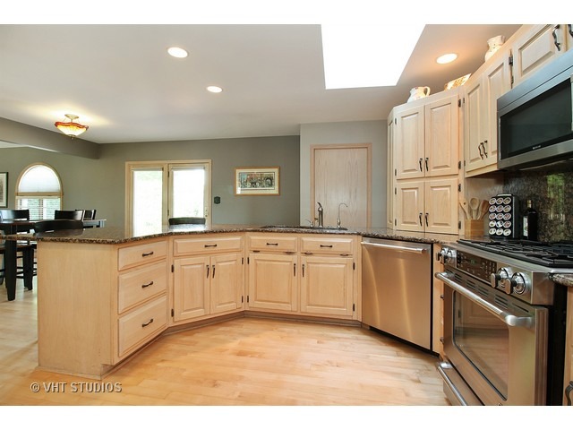19626 Everett Ln, Mokena, IL 60448 photo 4