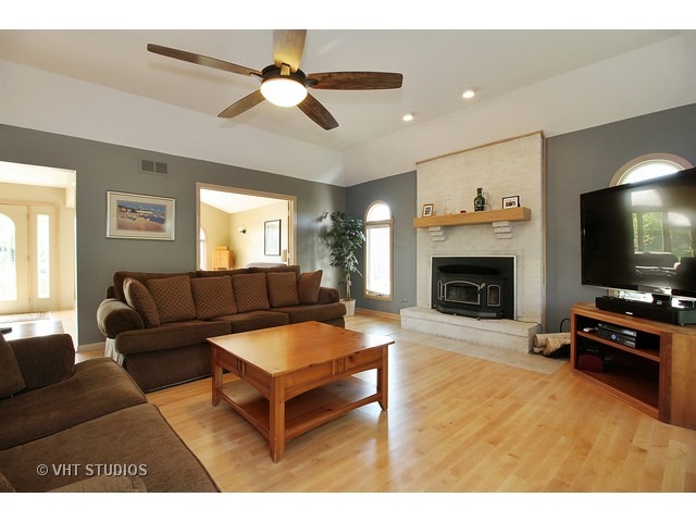 19626 Everett Ln, Mokena, IL 60448 photo 8
